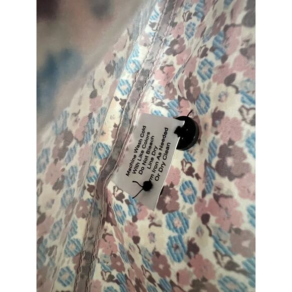 Jos. A. Bank Men's Button-Down Traveler Performance Tailored Stretch Sportshirt - Picture 3 of 6